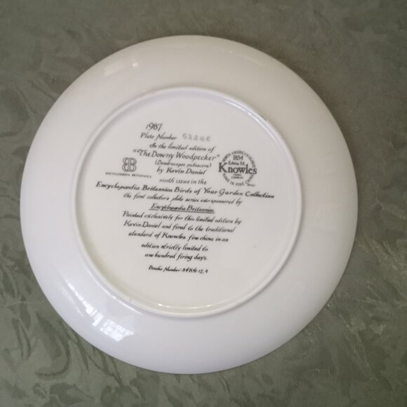 Knowles Birds of Your Garden Collection by Kevin Daniel "The Downy Woodpecker" - Picture 2 of 2